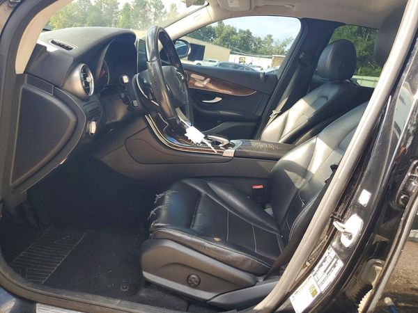 2016 MERCEDES-BENZ GLC GLC300 Base-4M