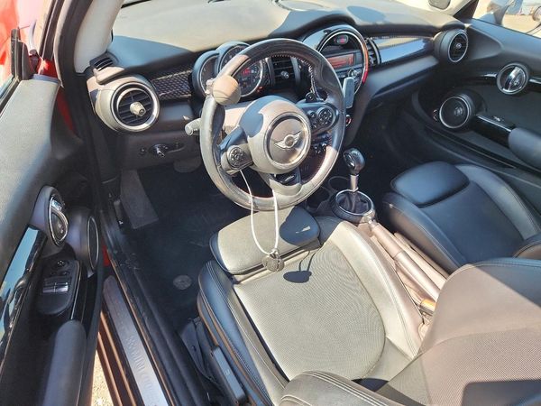 2015 MINI COOPER