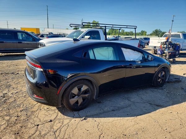 2025 TOYOTA PRIUS