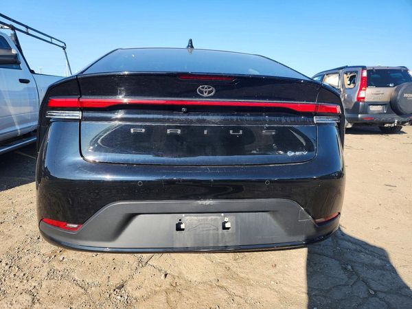 2025 TOYOTA PRIUS