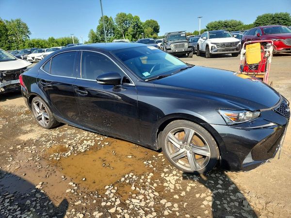 2017 LEXUS IS 300