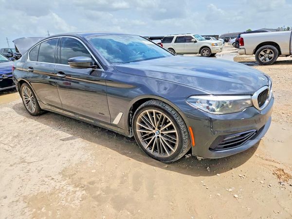 2018 BMW 530