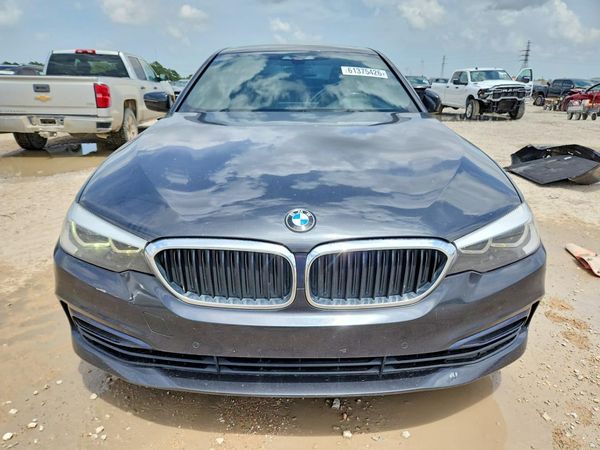2018 BMW 530