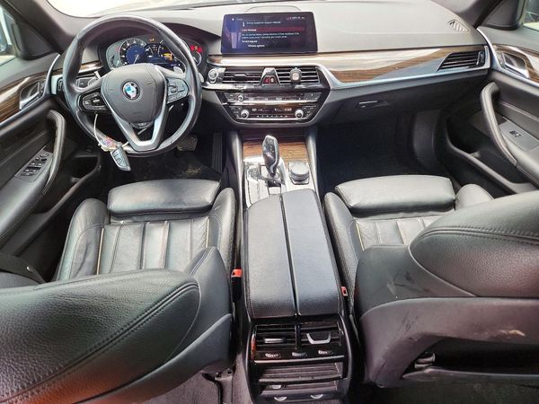 2018 BMW 530