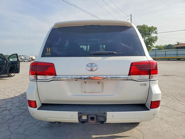 2016 TOYOTA LAND CRUISER VX-R