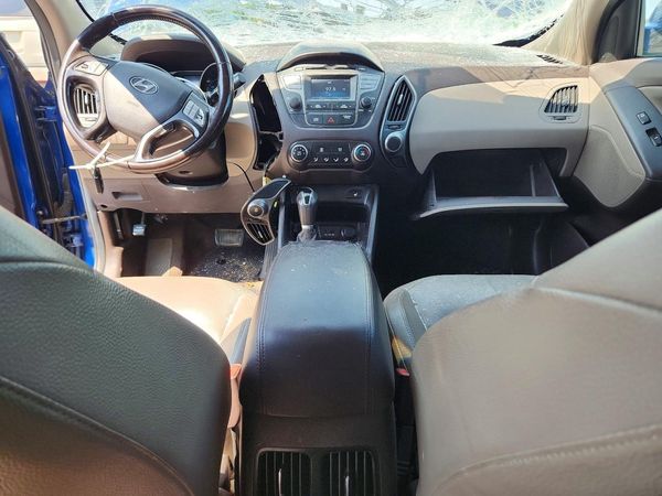 2015 HYUNDAI TUCSON GLS (Middle)