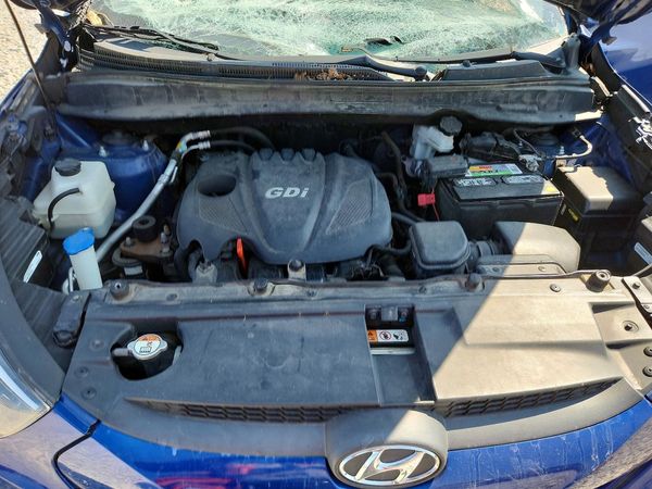 2015 HYUNDAI TUCSON GLS (Middle)