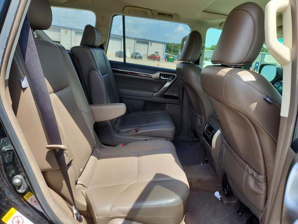 2017 LEXUS GX 460