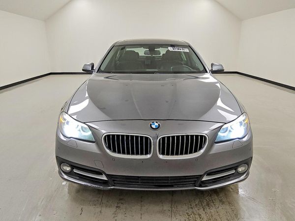 2016 BMW 528