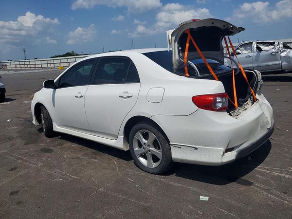 2013 TOYOTA COROLLA