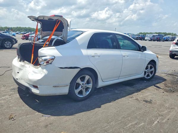 2013 TOYOTA COROLLA
