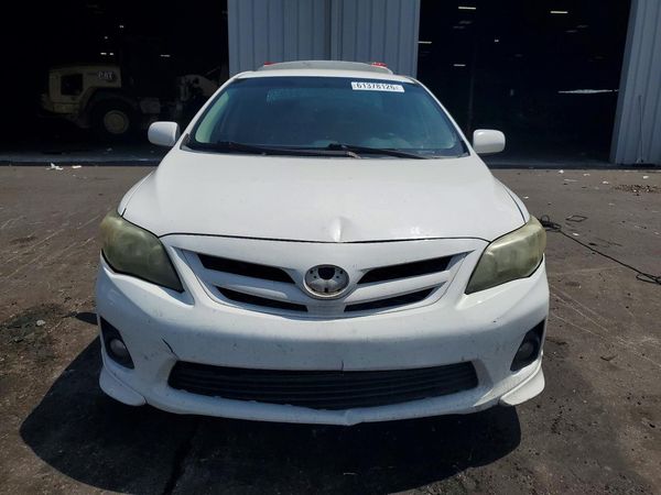 2013 TOYOTA COROLLA