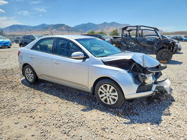 2013 KIA FORTE EX