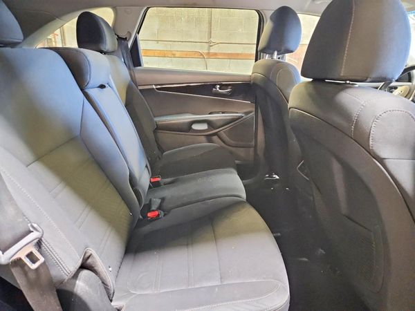 2019 KIA SORENTO L, LX, S