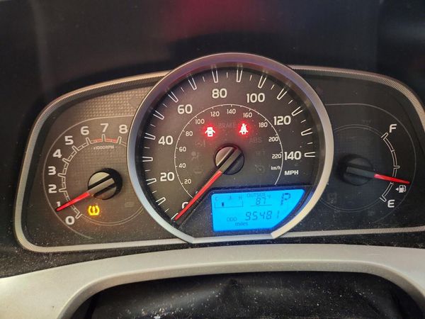 2015 TOYOTA RAV4 XLE (M Grade)