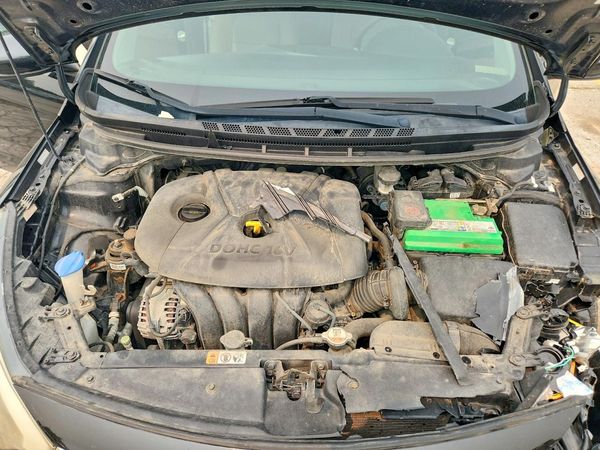 2016 KIA FORTE GL (Middle-Low Grade)