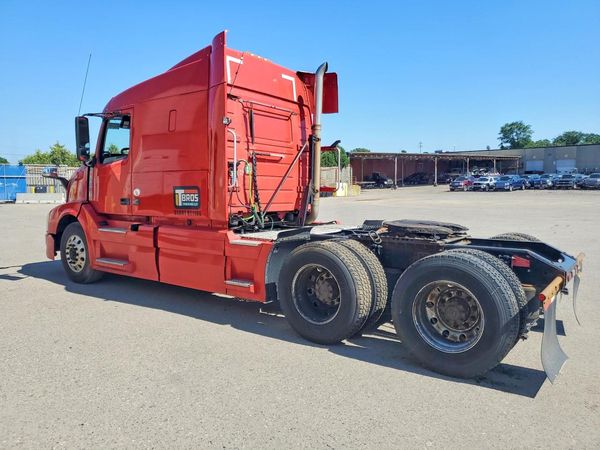 2016 VOLVO VNL (4)