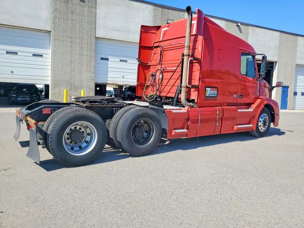 2016 VOLVO VNL (4)
