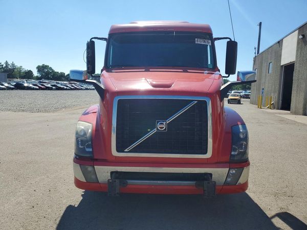 2016 VOLVO VNL (4)