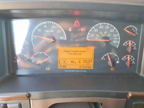 2016 VOLVO VNL (4)