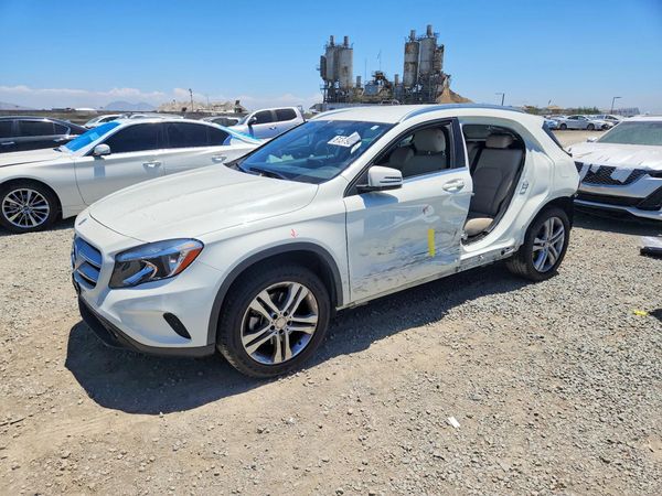 2017 MERCEDES-BENZ GLA