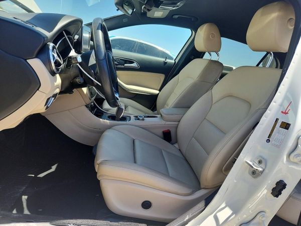 2017 MERCEDES-BENZ GLA