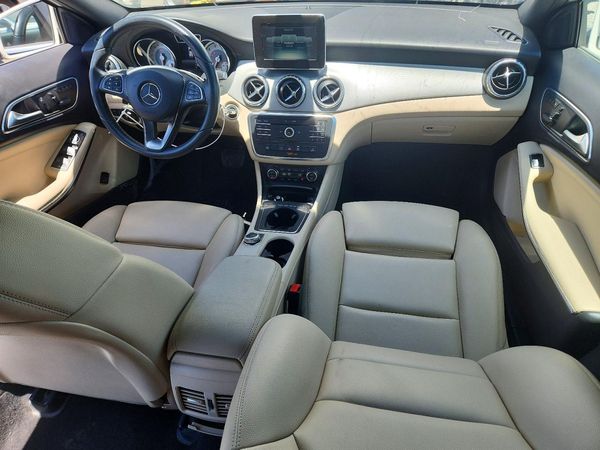 2017 MERCEDES-BENZ GLA