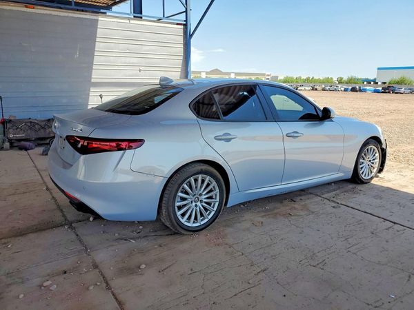 2022 ALFA ROMEO GIULIA RWD