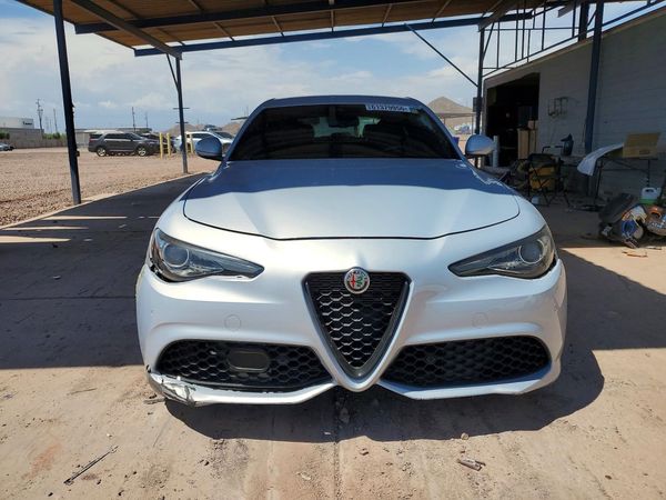 2022 ALFA ROMEO GIULIA RWD