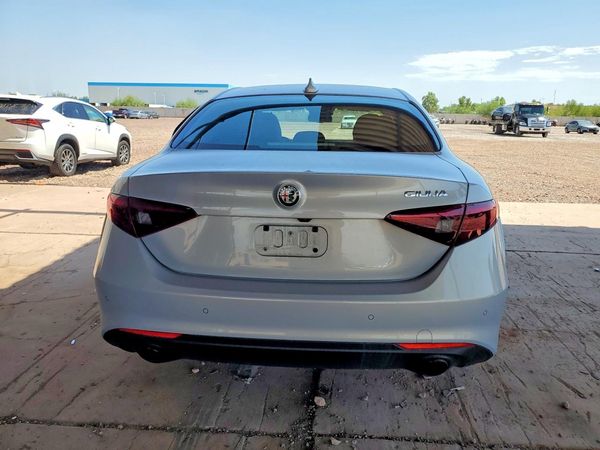 2022 ALFA ROMEO GIULIA RWD