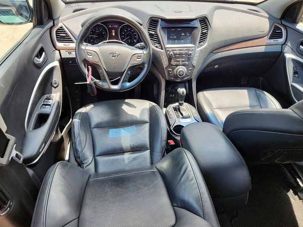 2018 HYUNDAI SANTA FE SE Premium pkg