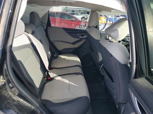 2019 SUBARU FORESTER