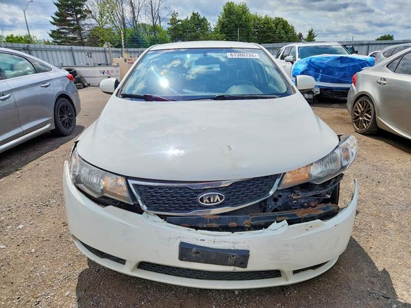 2013 KIA FORTE LX