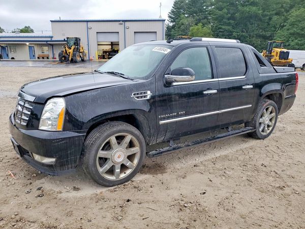 2013 CADILLAC ESCALADE