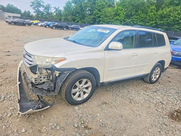 2013 TOYOTA HIGHLANDER