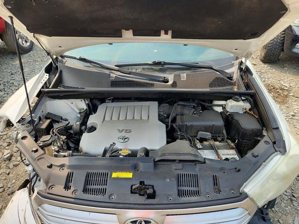 2013 TOYOTA HIGHLANDER Base/Hybrid