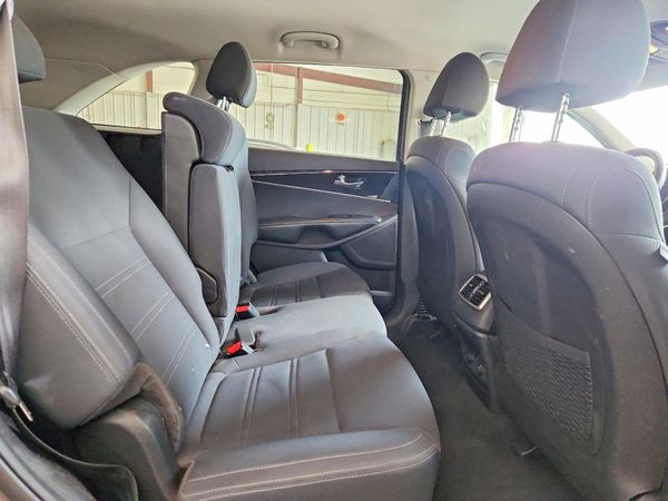 2019 KIA SORENTO L, LX, S