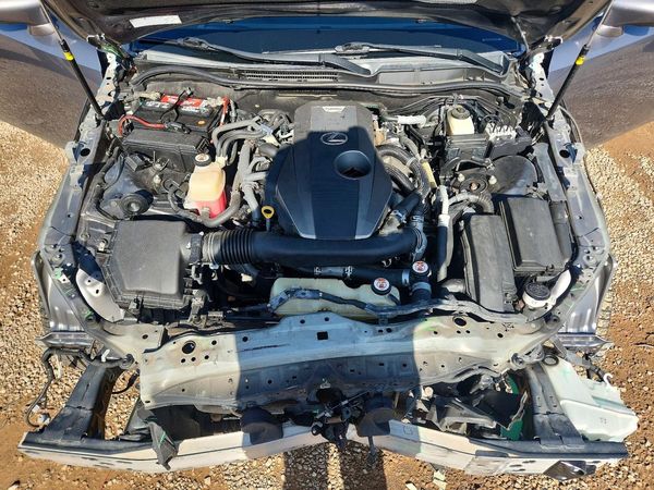 2017 LEXUS IS 200t