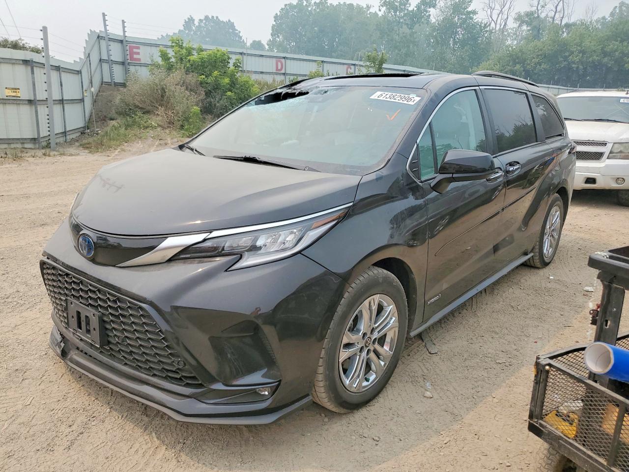 2021 TOYOTA SIENNA