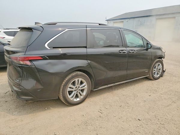2021 TOYOTA SIENNA