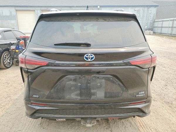 2021 TOYOTA SIENNA