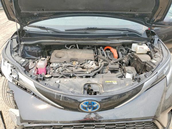 2021 TOYOTA SIENNA
