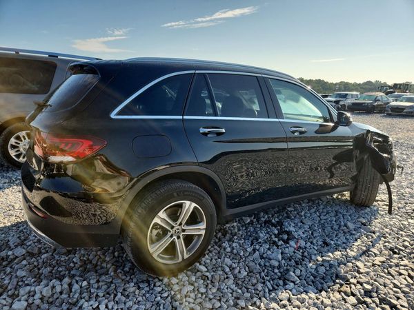 2022 MERCEDES-BENZ GLC GLC300