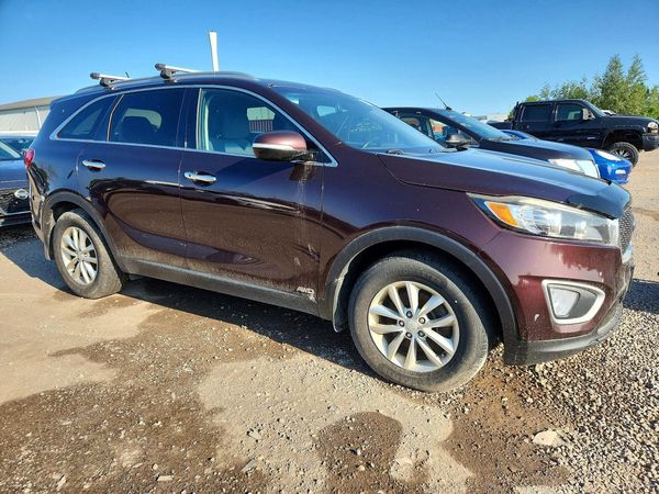 2016 KIA SORENTO L / LX