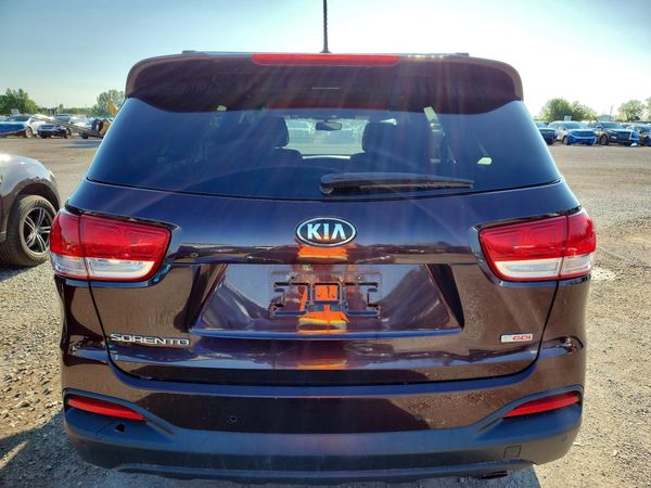 2016 KIA SORENTO L / LX