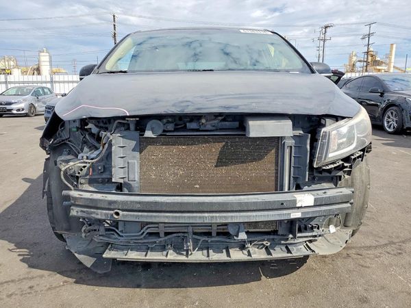 2016 KIA SEDONA