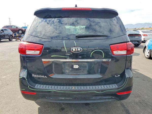 2016 KIA SEDONA