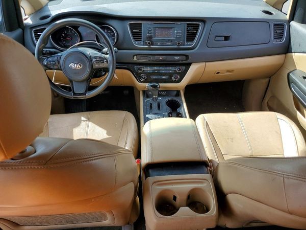 2016 KIA SEDONA