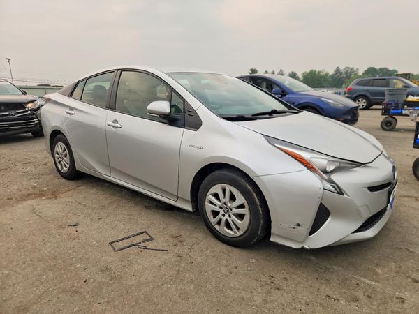 2017 TOYOTA PRIUS