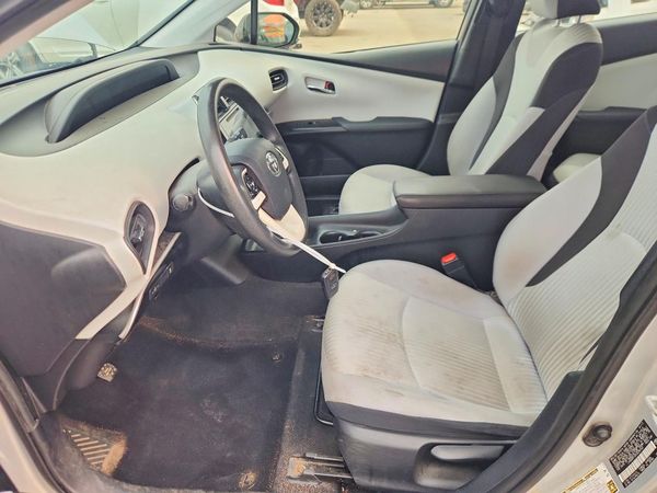 2017 TOYOTA PRIUS